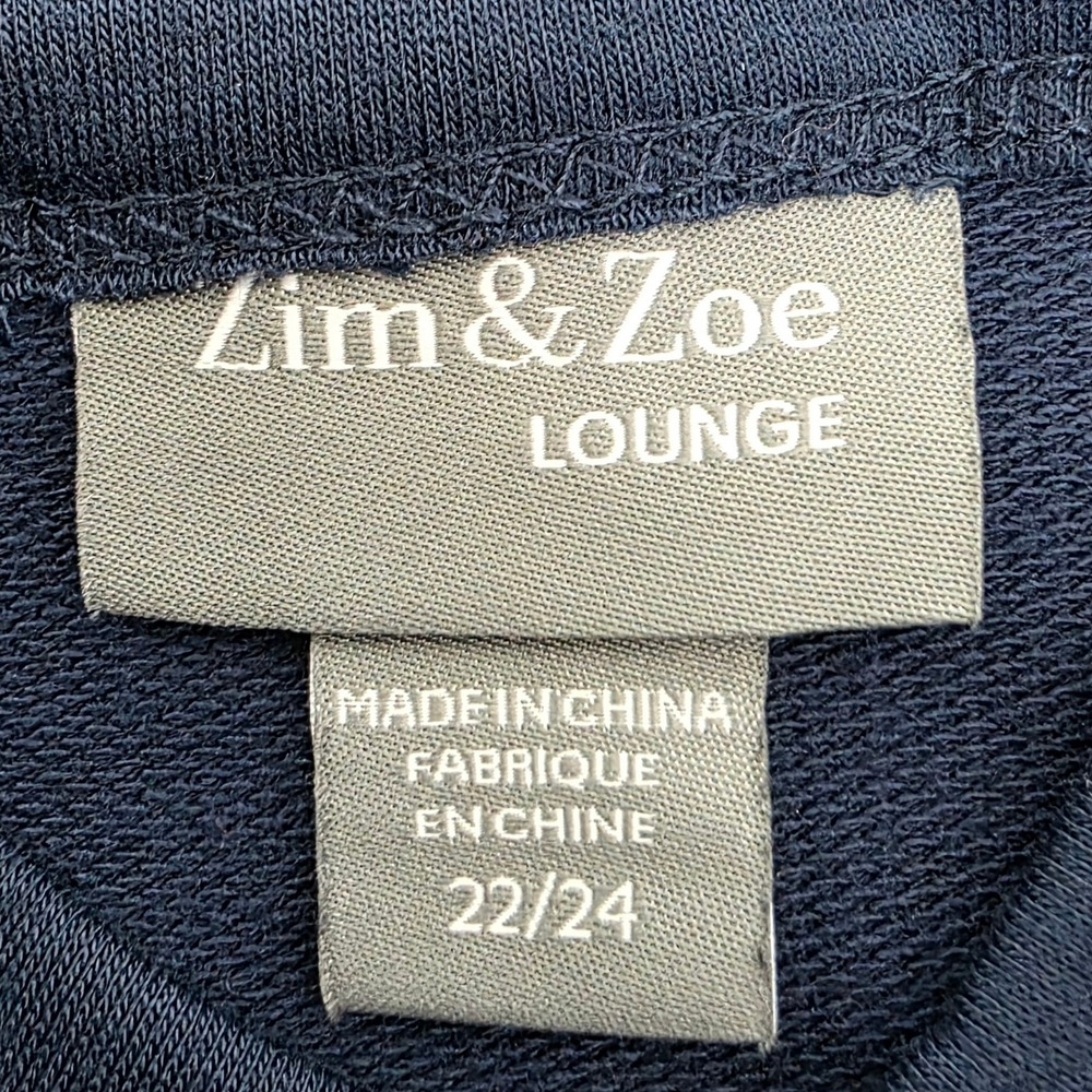 Zim & Zoe Lounge Navy Blue Short Sleeve Tulip Hem Pocket Top Plus Size 22/24 - Picture 8 of 9